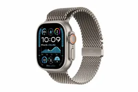 Apple Watch Ultra 2 GPS   Cellular | 49mm | Natural Titanium Case with Natural Titanium Milanese Loop Small