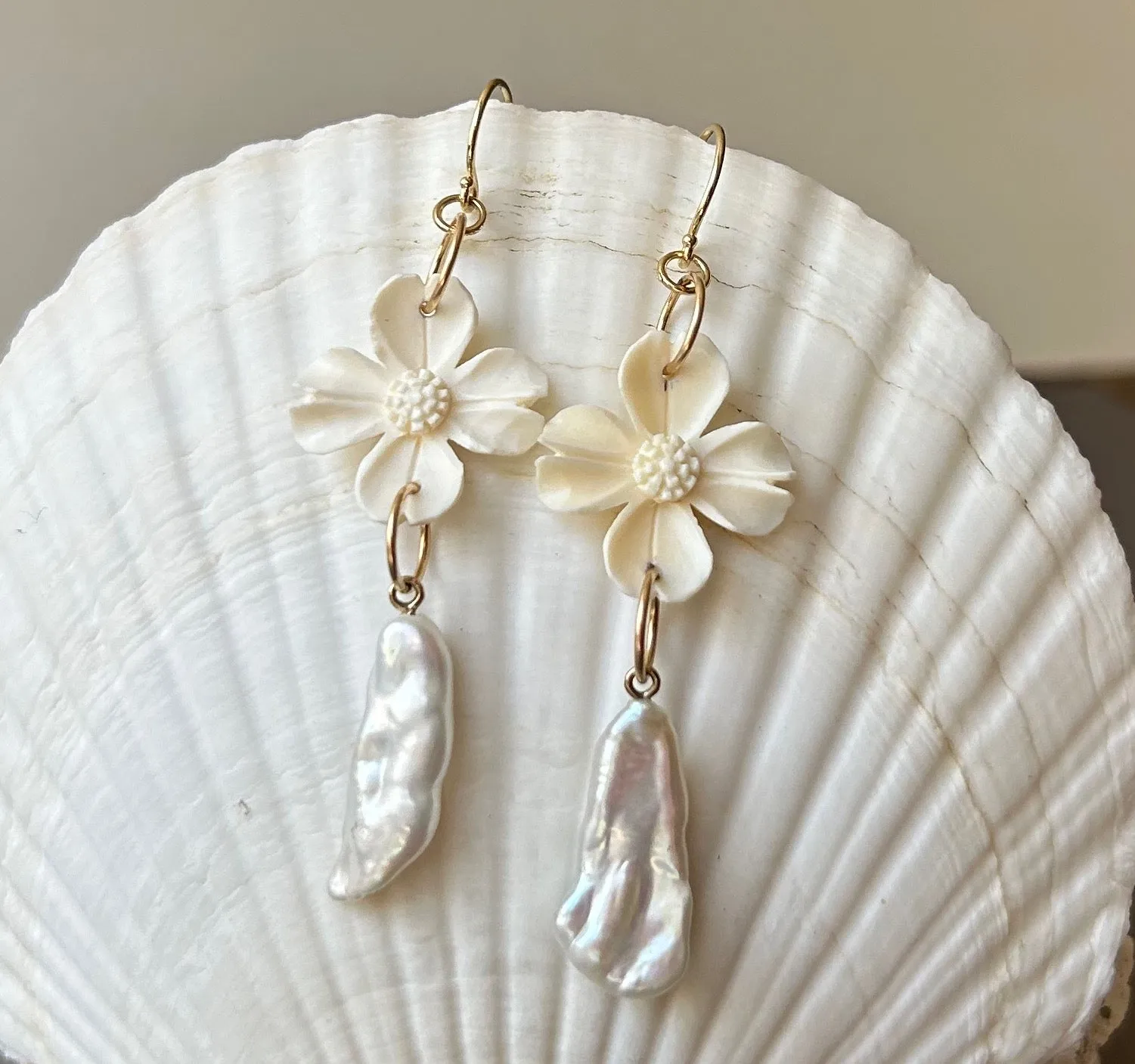 DOGWOOD BONE CARVING PEARL EARRINGS WITH INCREDIBLE LUSTER #1