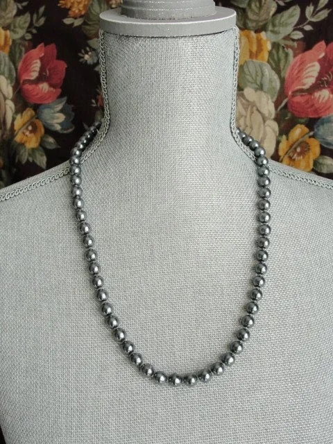 Vintage 50s LUXURIOUS  Lustrous Gun Metal Blue Pearl Bead Necklace Elegant Strand Of Beads Day or Evening Costume Jewelry